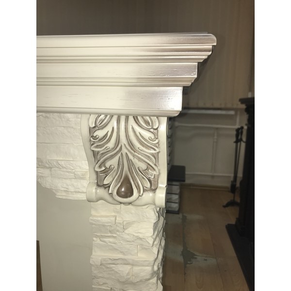 Электрокамин с широким очагом 2D Real-Flame Dublin LUX STD/EUG/24 WT Eridan 24