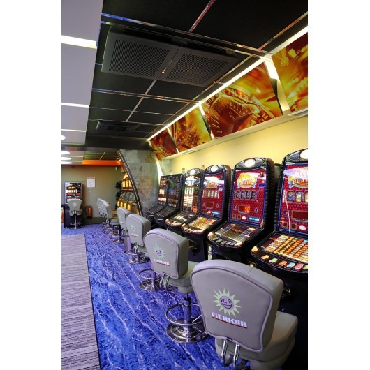 Очиститель воздуха со сменными фильтрами Euromate VisionAir2 ElectroMax (черный)