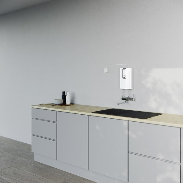Электрический проточный водонагреватель 12 кВт Stiebel Eltron DCE 11/13 H