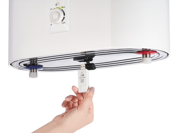 Электрический накопительный водонагреватель Electrolux EWH 30 Centurio IQ 2.0