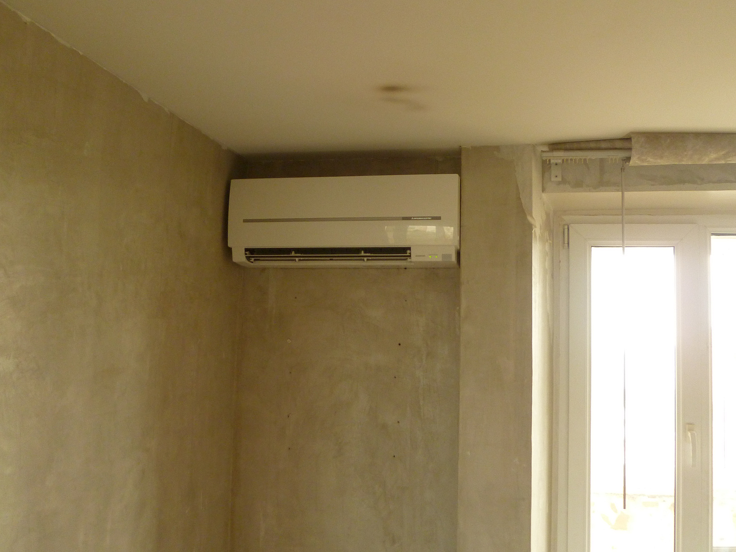 Установка кондиционеров в квартире