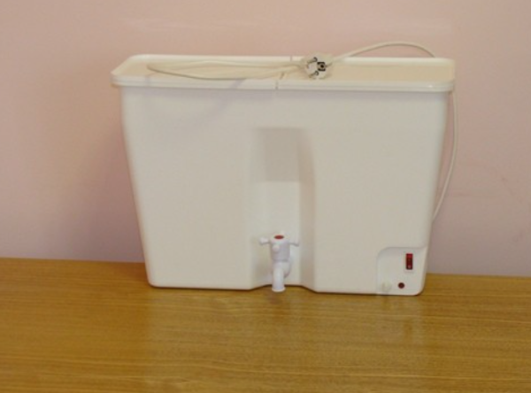 Электрический накопительный водонагреватель ЭлБЭТ 22 л 1,25 кВт ЭВБО