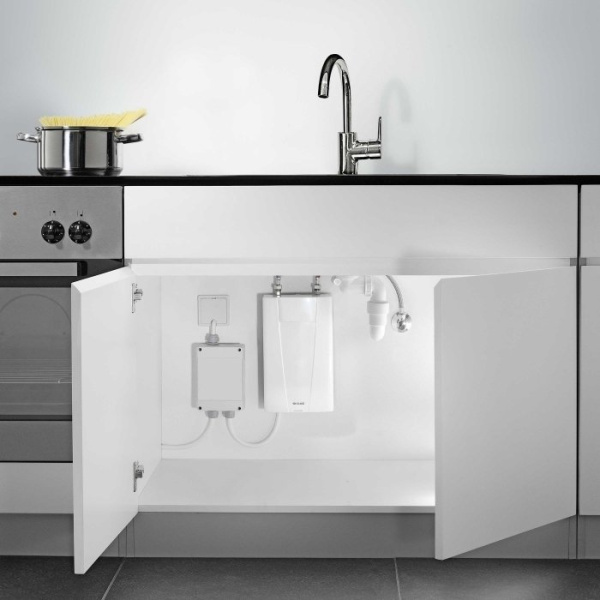 Электрический проточный водонагреватель 10 кВт Clage CDX 11-U