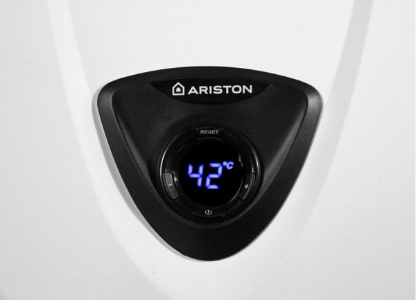Газовый проточный водонагреватель Ariston FAST EVO 14 С