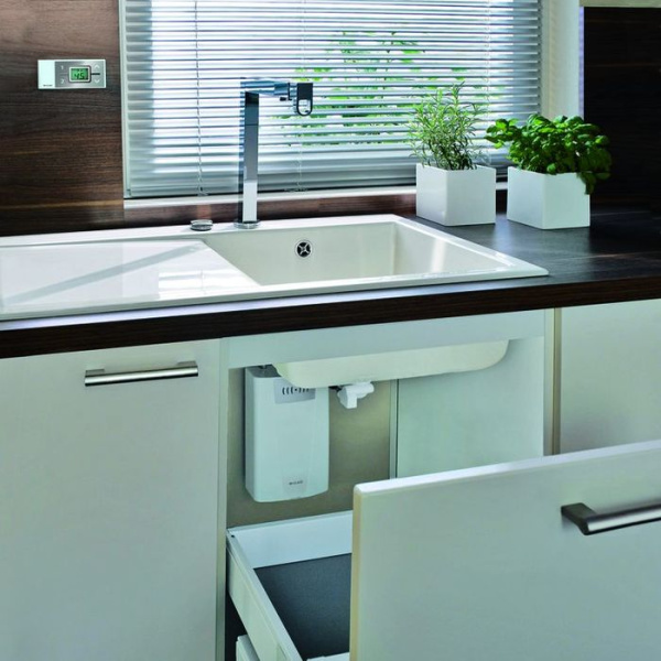 Электрический проточный водонагреватель 12 кВт Clage CFX-U