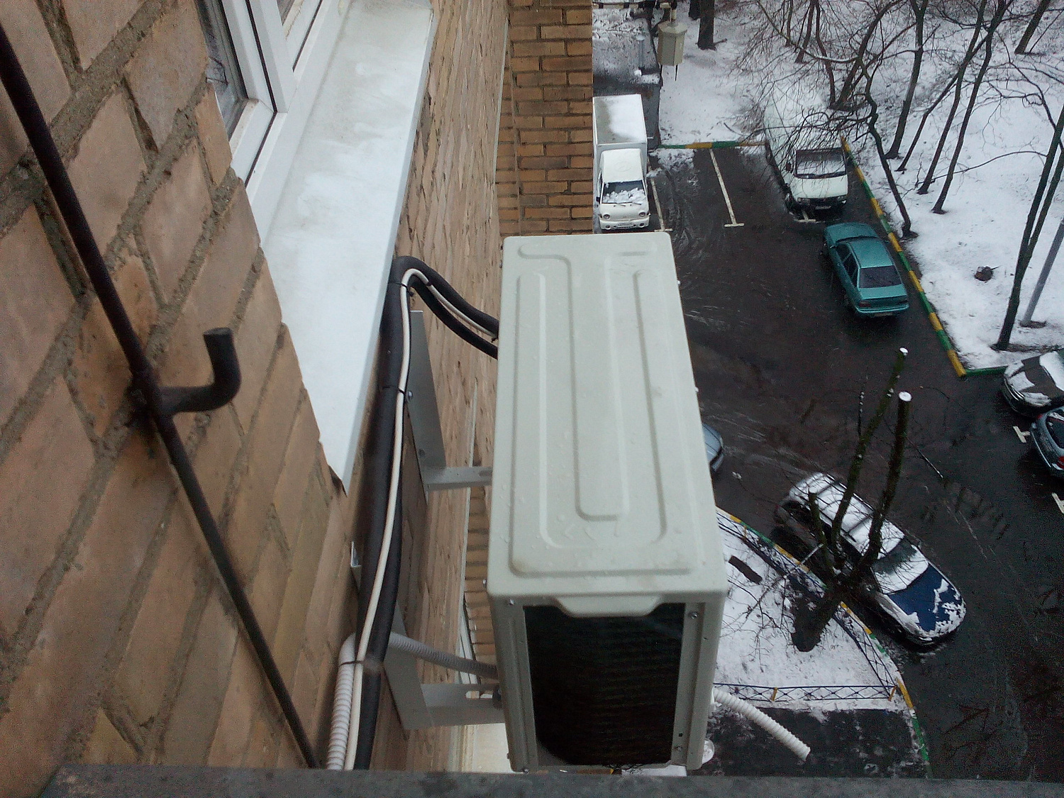 Установка кондиционеров в квартире