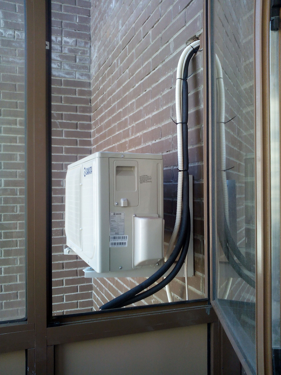 Установка кондиционеров в квартире