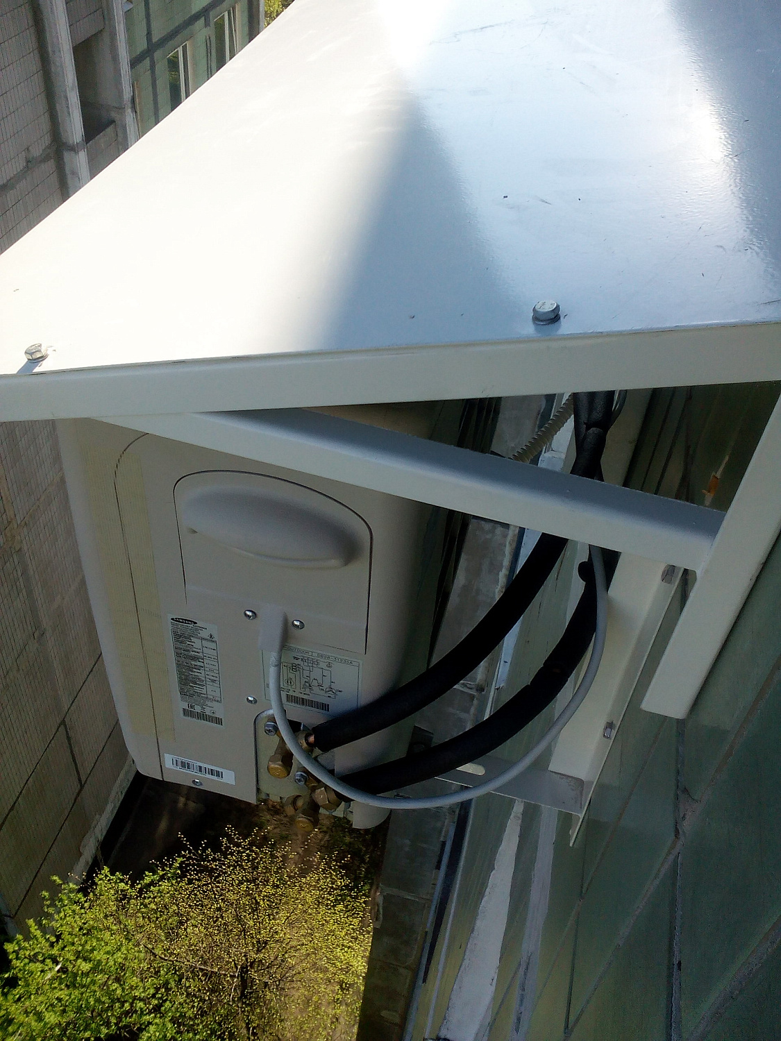 Установка кондиционеров в квартире