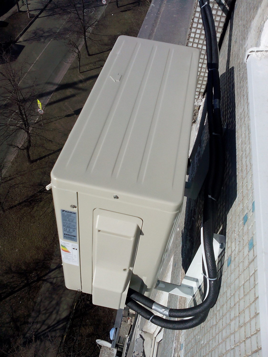 Установка кондиционеров в квартире