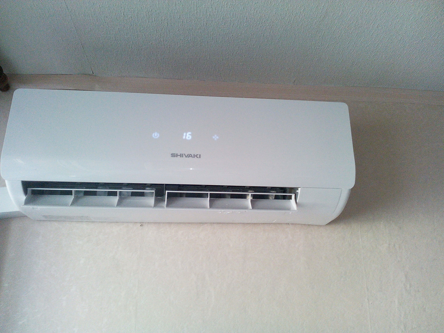 Установка кондиционеров в квартире