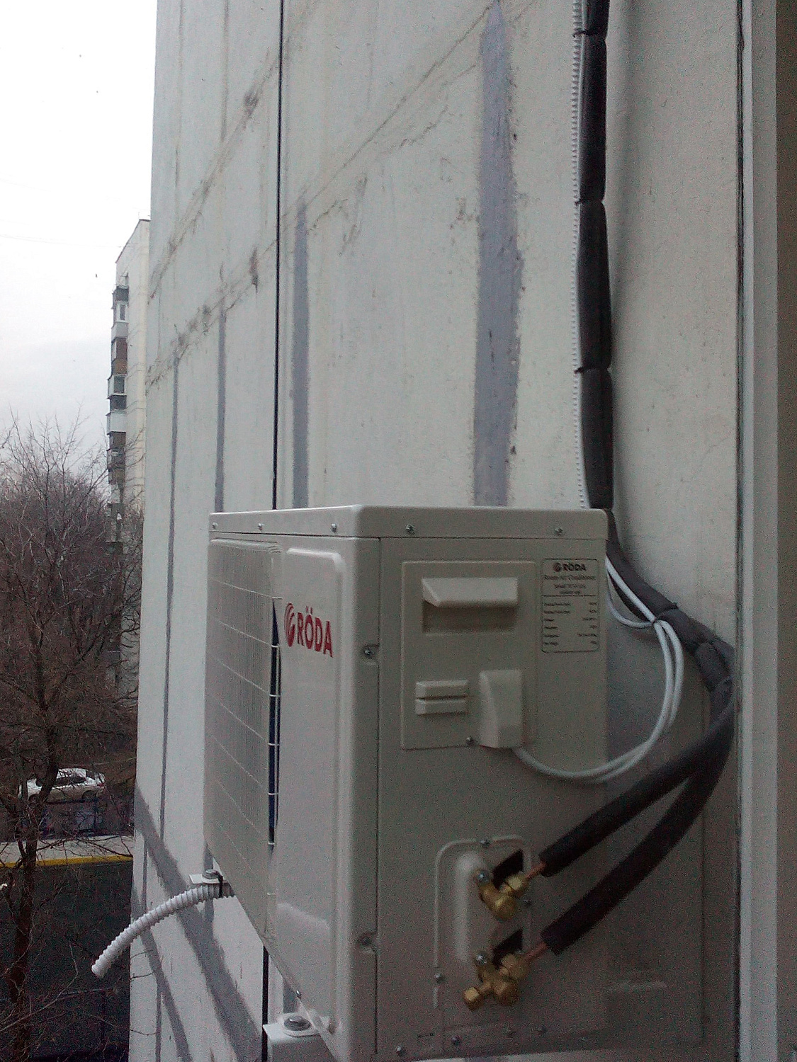 Установка кондиционеров в квартире