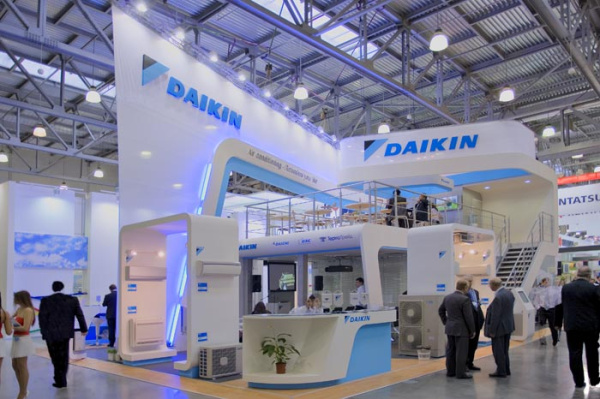 Чиллер с воздушным охлаждением Daikin EWYD270BZSL