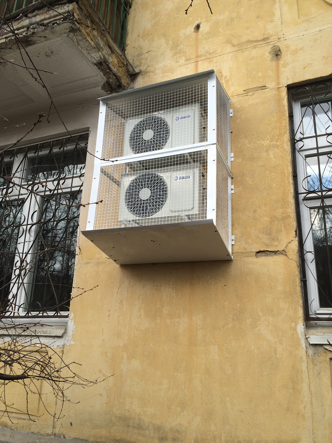 Установка кондиционеров в квартире