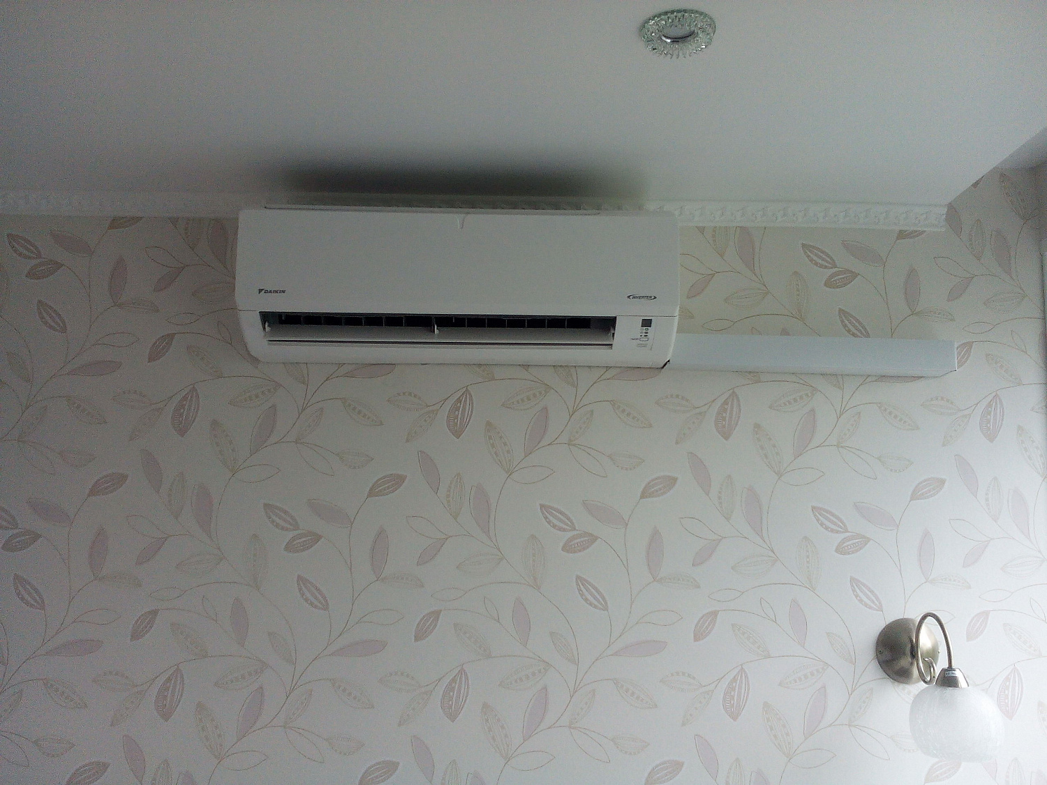 Установка кондиционеров в квартире