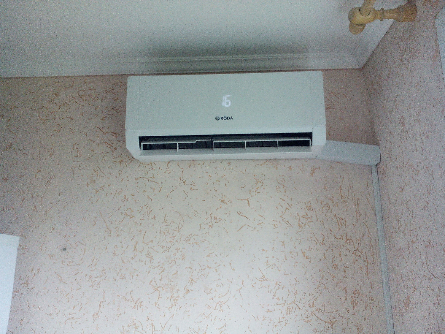 Установка кондиционеров в квартире